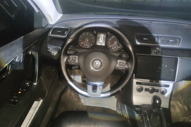 Used Volkswagen Magotan 2012 1.8TSI Luxury Model Steering Wheel