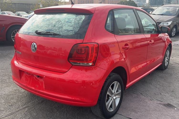 Used Volkswagen Polo 2013 1.4L Manual Fashion Edition
