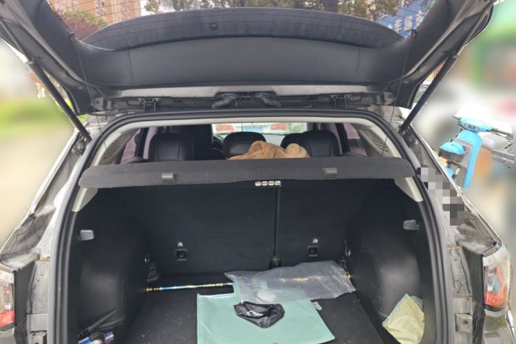 Used Jeep Compass 2017 200T Automatic Family Edition Trunk