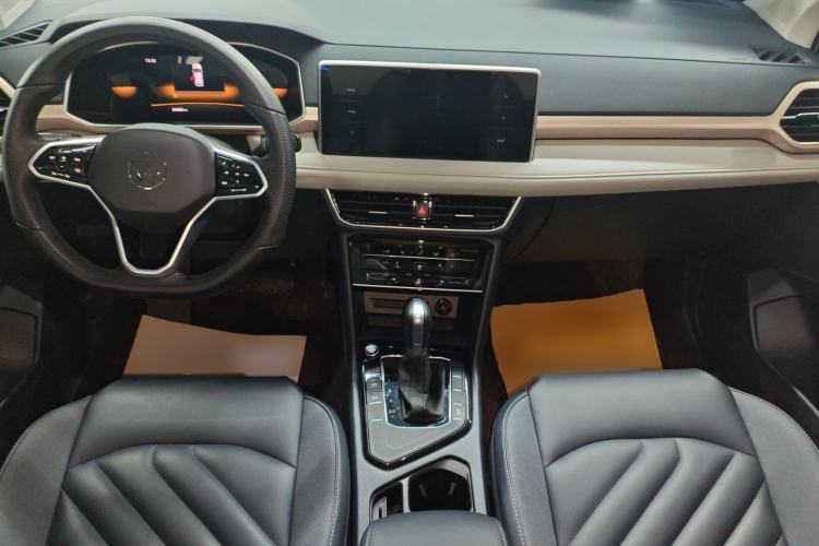 Used Volkswagen Tharu 2023 300TSI Two-Wheel-Drive Moonlight Edition