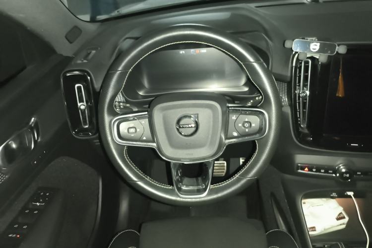 Used Volvo XC40 2021 T4 Four-Wheel Drive Smart & Sporty Edition
