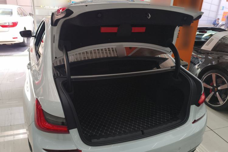 Used BMW 3 Series 2021 Facelifted 320Li M Sport Package Trunk