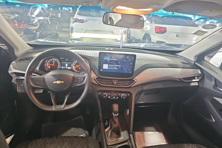 Used Chevrolet Orlando 2019 530T Automatic Luxury Edition (5+2 Seater) – China VI Standard Center Console