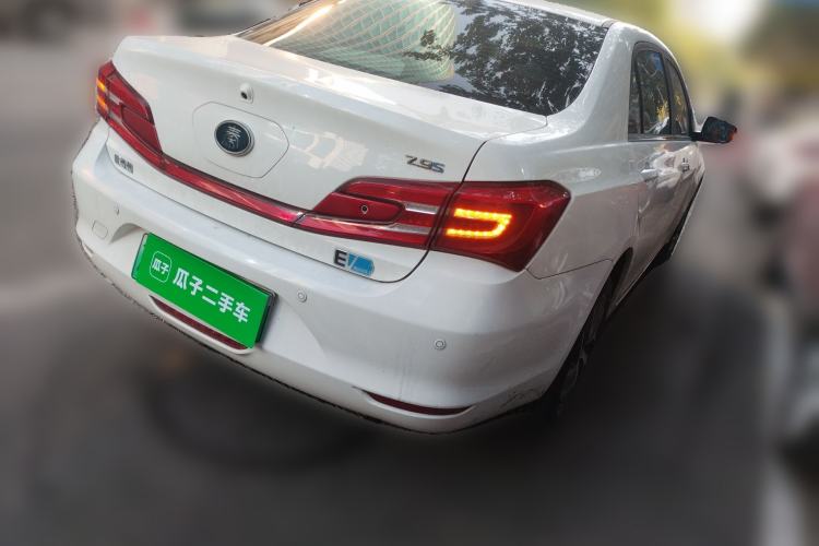 Used BYD Qin New Energy 2018 Qin EV450 Smart Connect Prestige Model
