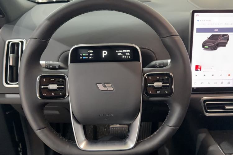 Used Li Auto L8 2023 Pro Model Steering Wheel