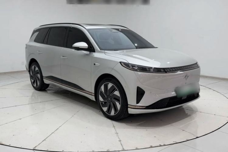 Used Dongfeng eπ eπ008 2024 210Max Range-Extended Version 6 Seats