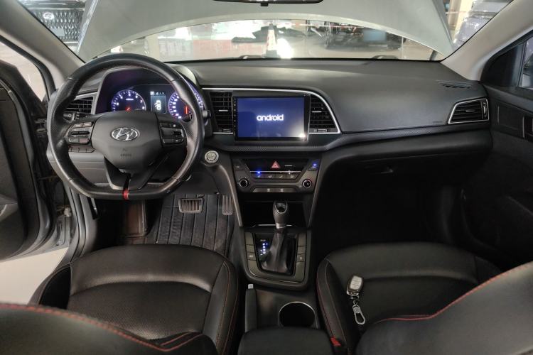 Used Hyundai Elantra (6th Generation / Lingdong) 2018 1.4T Dual-Clutch Xuan Dong · Dynamic Edition Interior 2
