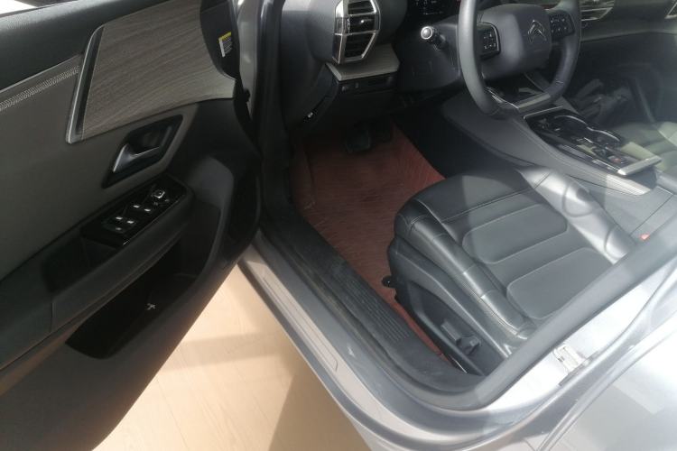 Used Citroen C5 X 2021 1.6T Enjoy the Extraordinary Driver Seat