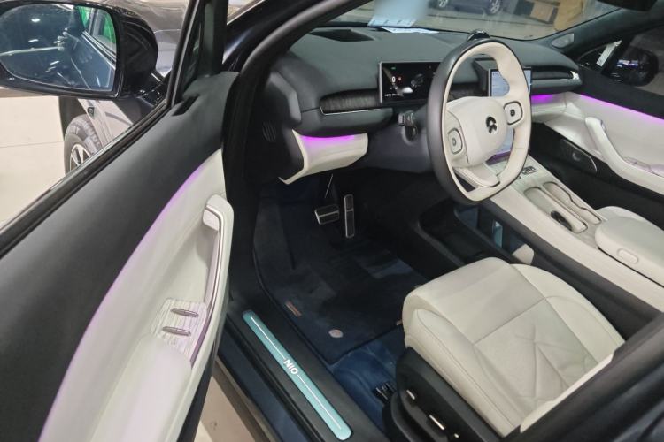 Used Nio ES7 2022 100 kWh Interior 3