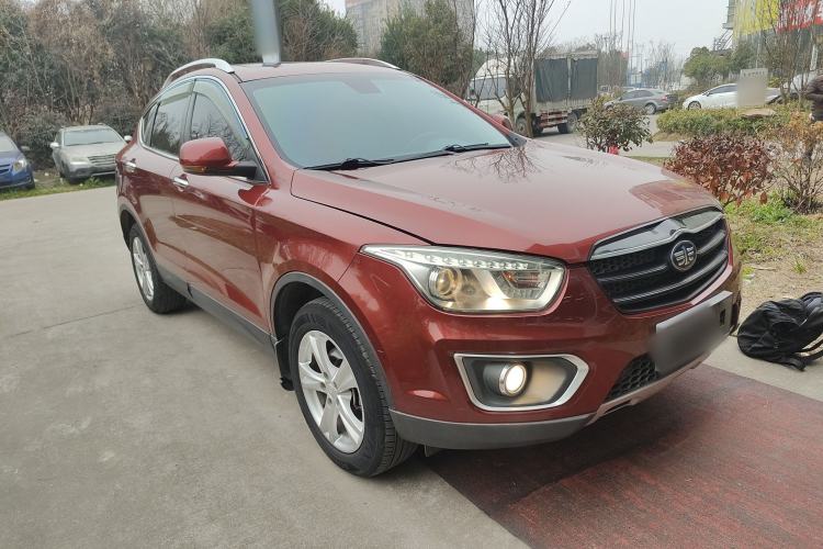 Used Bestune X80 2016 2.0L automatic Comfort trim level