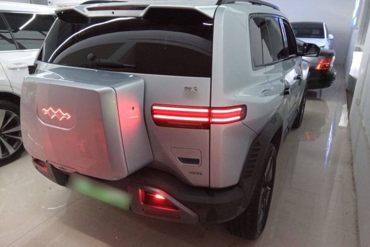 Used Formula Leopard Titanium 3 2025 501KM All-Wheel Drive Intelligent Driving Ultra Version
