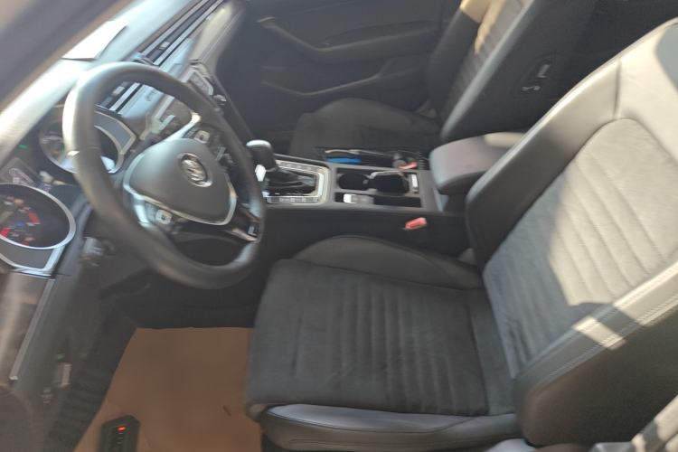 Used Volkswagen Magotan 2017 330TSI DSG Luxury Model