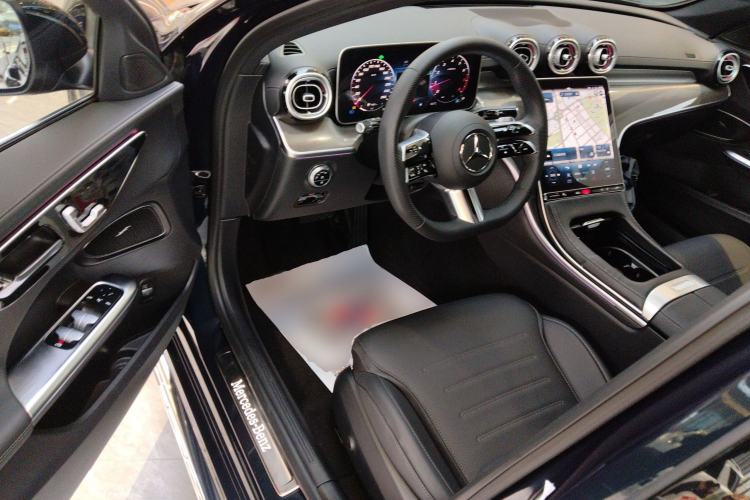 Used Mercedes-Benz C-Class 2024 Restyled C 260 L Sport Edition Driver Seat