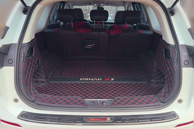 Used CHANGAN OSHAN X7 2020 1.5T Automatic Luxury Version Trunk