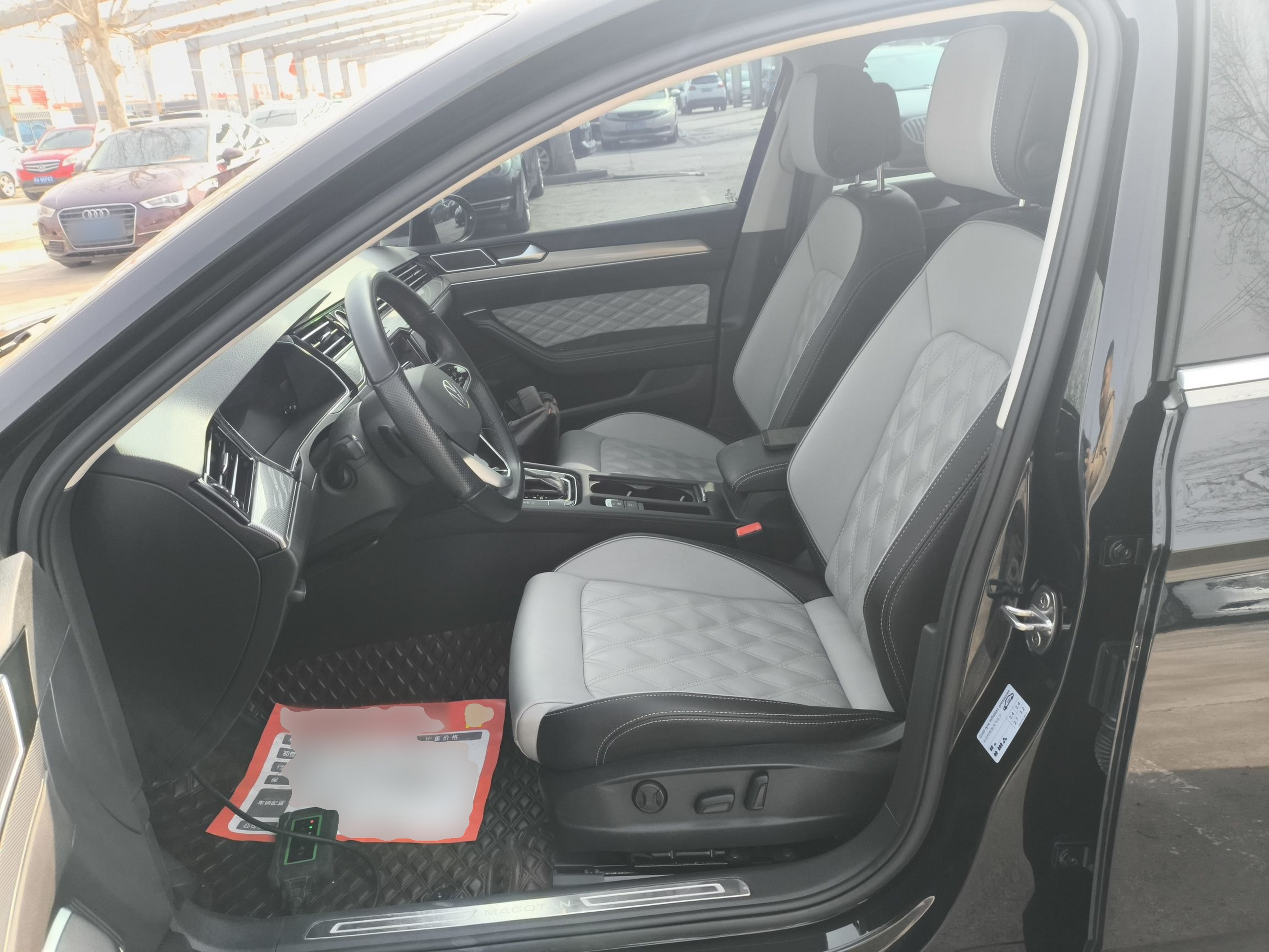 Interior delantero