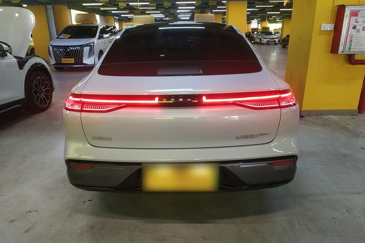 Used Geely Galaxy Galaxy 8 2025 130km EM-i Flagship Edition