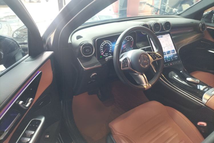 Used Mercedes-Benz GLC 2023 Facelift GLC 260 L 4MATIC Dynamic Version 5 Seats