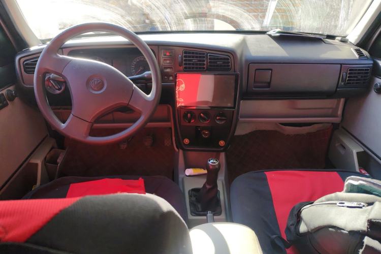 Used Volkswagen Jetta 2010 1.6L Partner Center Console