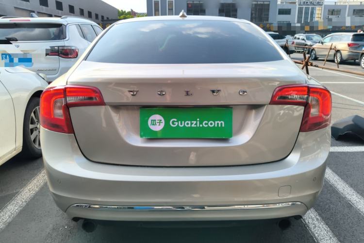 Used Volvo S60 2018 S60L T4 Zhiyuan Edition
