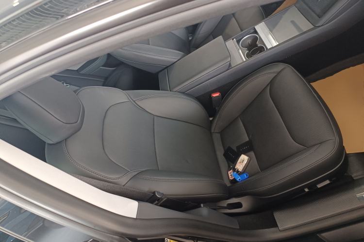 Used Tesla Model 3 2023 Rear-Wheel-Drive Version
