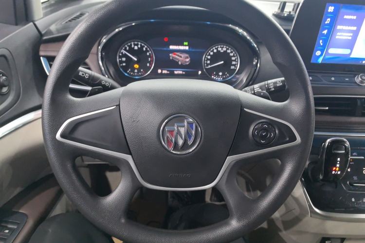 Used Buick GL8 2022 Land Cruiser Executive Class 652T Comfort Model
