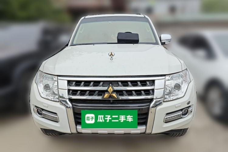 Used Mitsubishi Pajero 2018 V97 3.8L 5-Door GLS Sunroof – U.S. Specification
