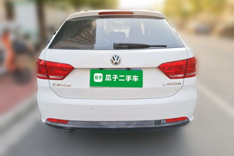 Used Volkswagen Gran Lavida 2013 1.6L Automatic Fashion Model
