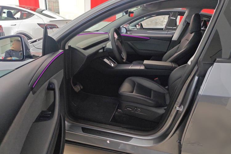 Used Tesla Model Y 2025 Rear-Wheel-Drive Version Driver Seat