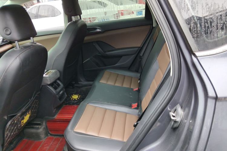 Used Volkswagen Tharu 2019 330TSI Four-Wheel Drive Flagship Model China VI Standard Left Rear Seat