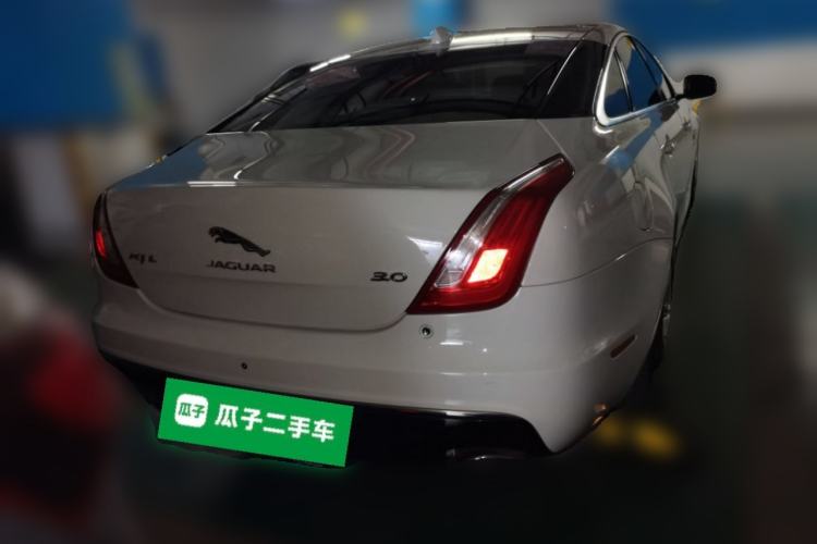 Used Jaguar XJ 2018 XJL 3.0 SC Two-Wheel-Drive Elegant Business Edition Rear