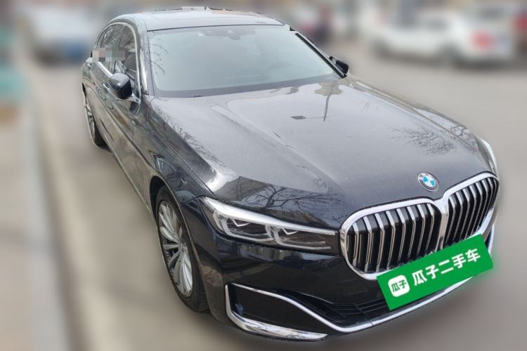 Used BMW 7 Series 2019 730Li Luxury Package Front Right 45 Deg