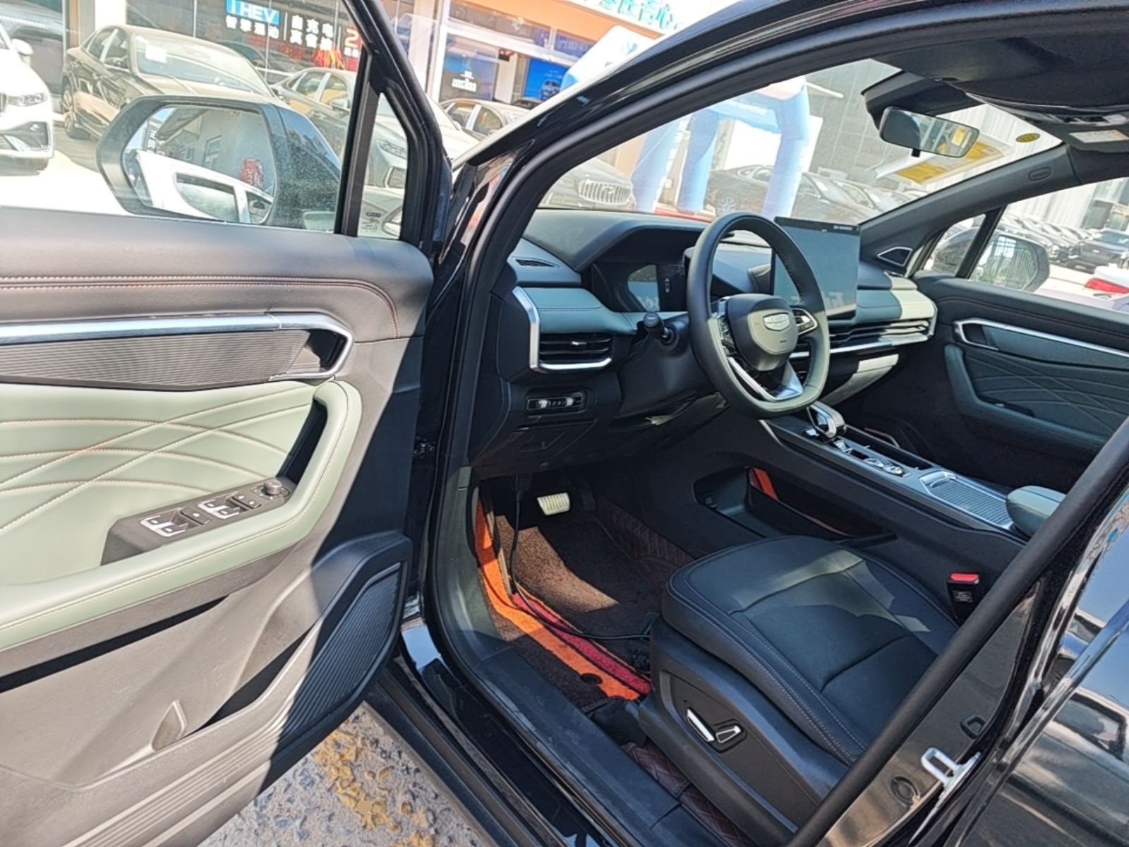 Geely Auto Haoyue L 2024 2.0T DCT Prestige Version — снимка 20