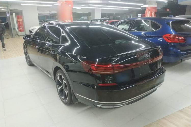 Used Volkswagen Passat 2025 Outstanding Model 380TSI Starry Dragon Edition Rear Left 45 Deg