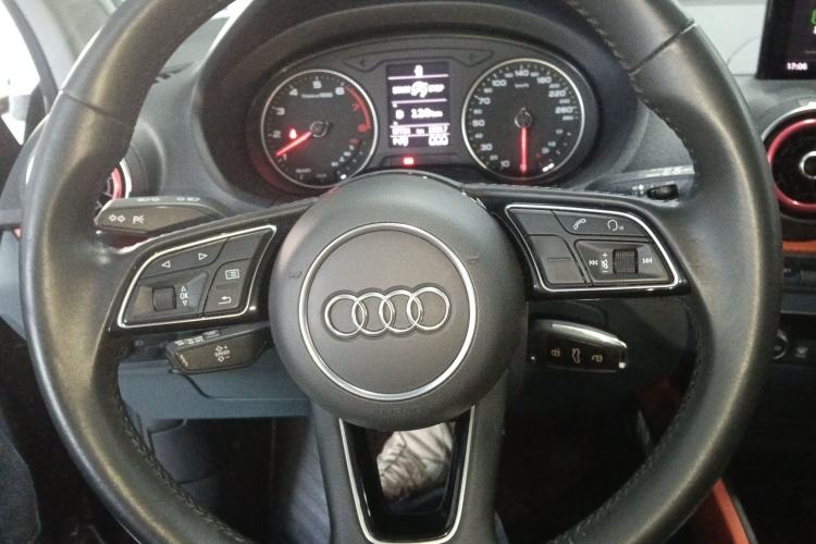 Used Audi Q2L 2018 35 TFSI Fashion Elegant Version China V