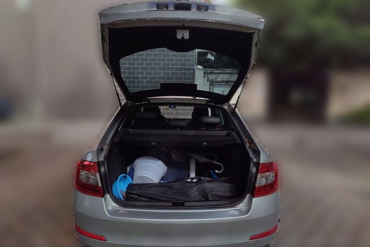 Used Skoda Octavia 2015 1.6L Manual Yijun Edition Trunk