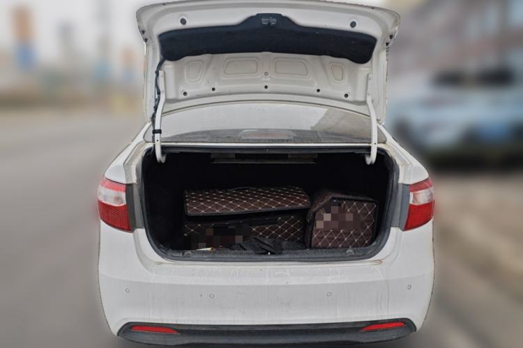 Used Kia K2 2011 Sedan 1.4L Manual Transmission GLS
