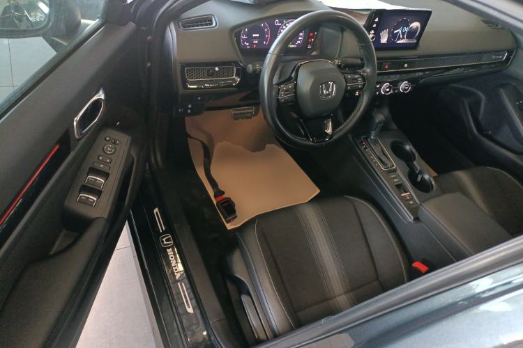 Used Honda Civic 2022 240TURBO CVT Dynamic Edition
