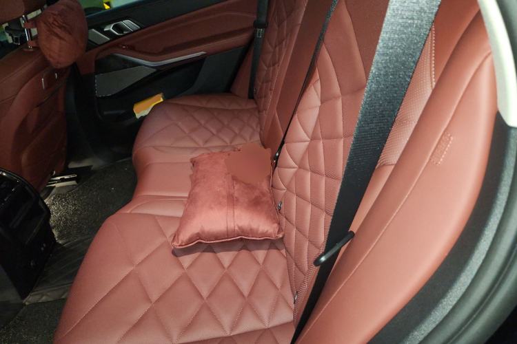 Used BMW X5 2023 xDrive 30Li Luxury M Sport Night Edition Package Left Rear Seat