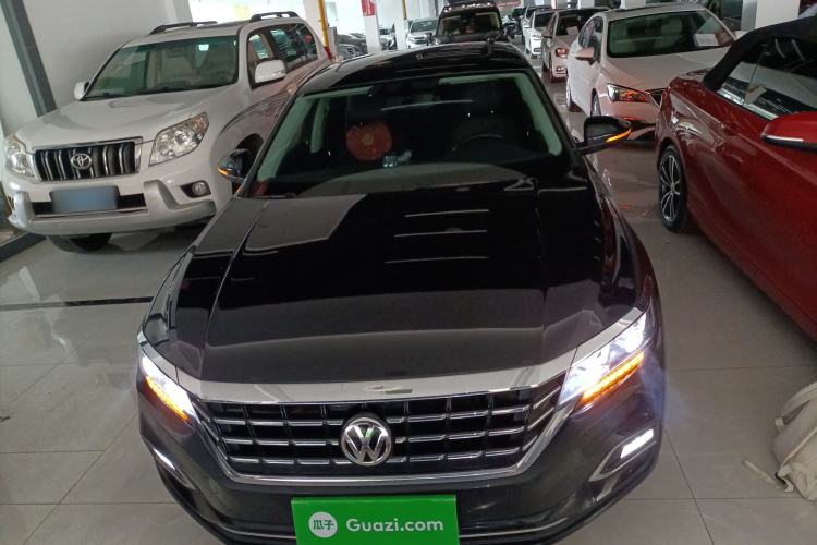 Used Volkswagen Passat 2020 330TSI Luxury Edition China VI Front