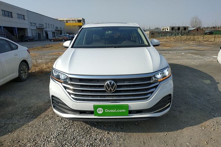 Used Volkswagen Viloran 2023 Facelift 330TSI Luxury Edition Front