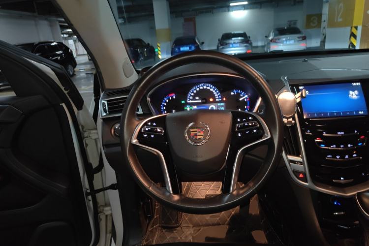 Used Cadillac SRX 2014 3.0L Comfort Model
