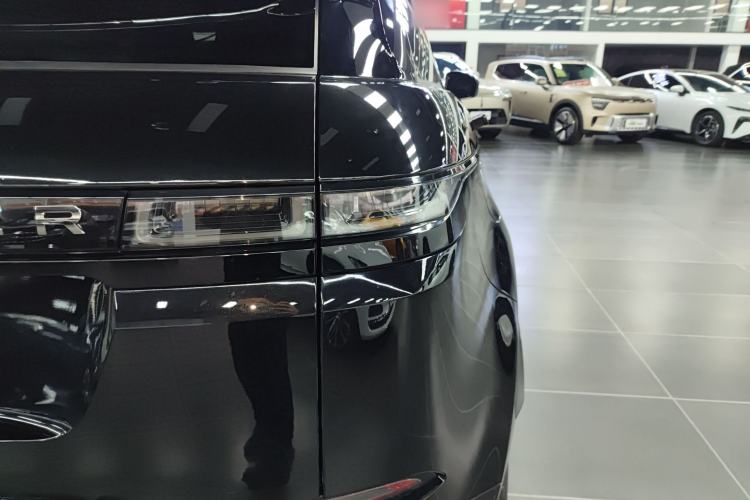 Used Land Rover Range Evoque 2021 Range Rover L 249 PS R-Dynamic SE Luxury Edition Exterior 6