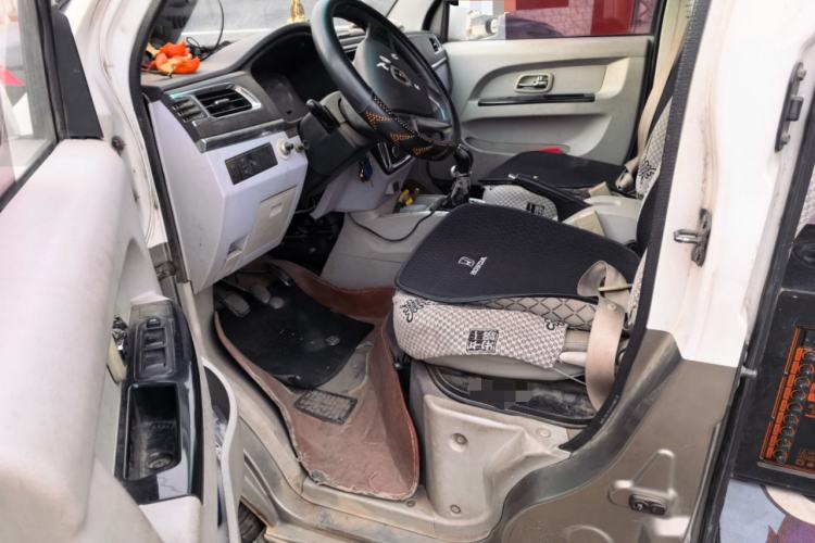 Used Jinbei New Hiace X30L 2016 1.3L Business Edition Van DLCG12 Driver Seat