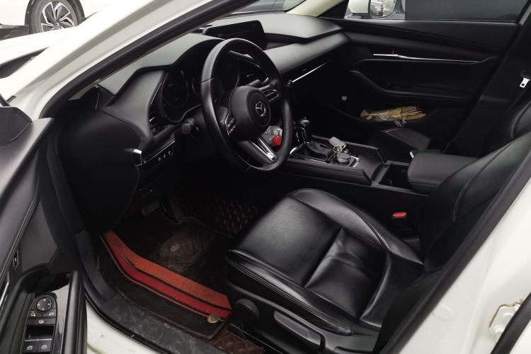 Used Mazda 3 Axela 2021 2.0L Automatic Zhiya Edition Driver Seat