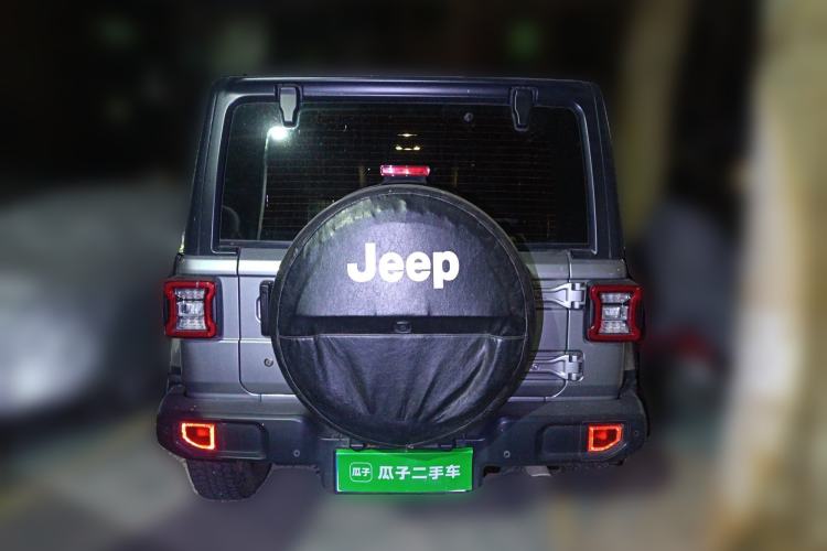 Used Jeep Wrangler 2019 2.0T Sahara 4-Door Version China V Standard
