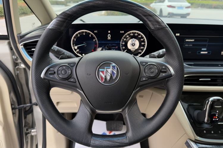 Used Buick GL8 2022 ES Landtrek 653T Luxury Edition
