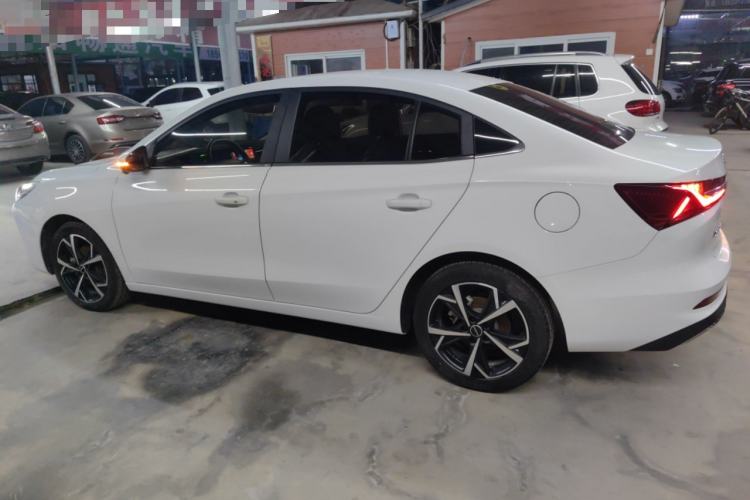 Used Roewe i5 2024 1.5L CVT Luxury Edition
