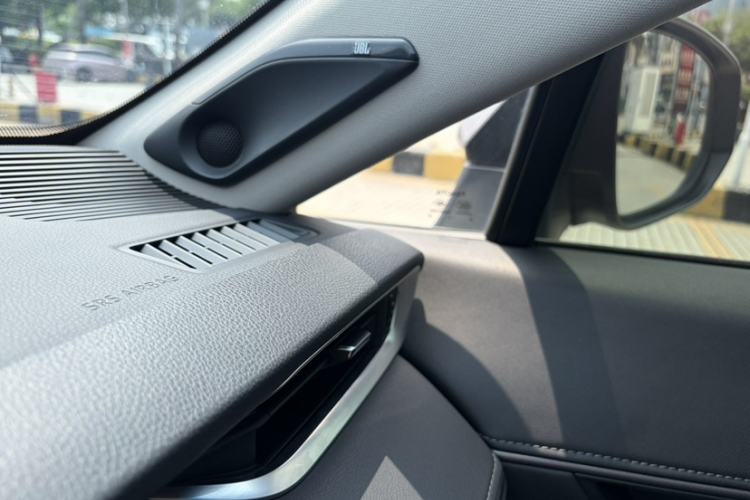 Used Toyota Venza 2023 2.0L CVT Two-Wheel Drive Prestige Version
