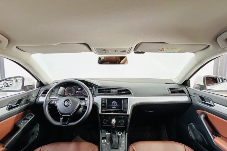 Used Volkswagen Lamando 2019 230TSI DSG Fashion Edition China VI Interior 3