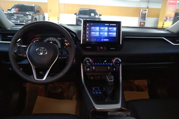 Used Toyota RAV4 2021 2.0L CVT 4x4 Style PLUS Edition
